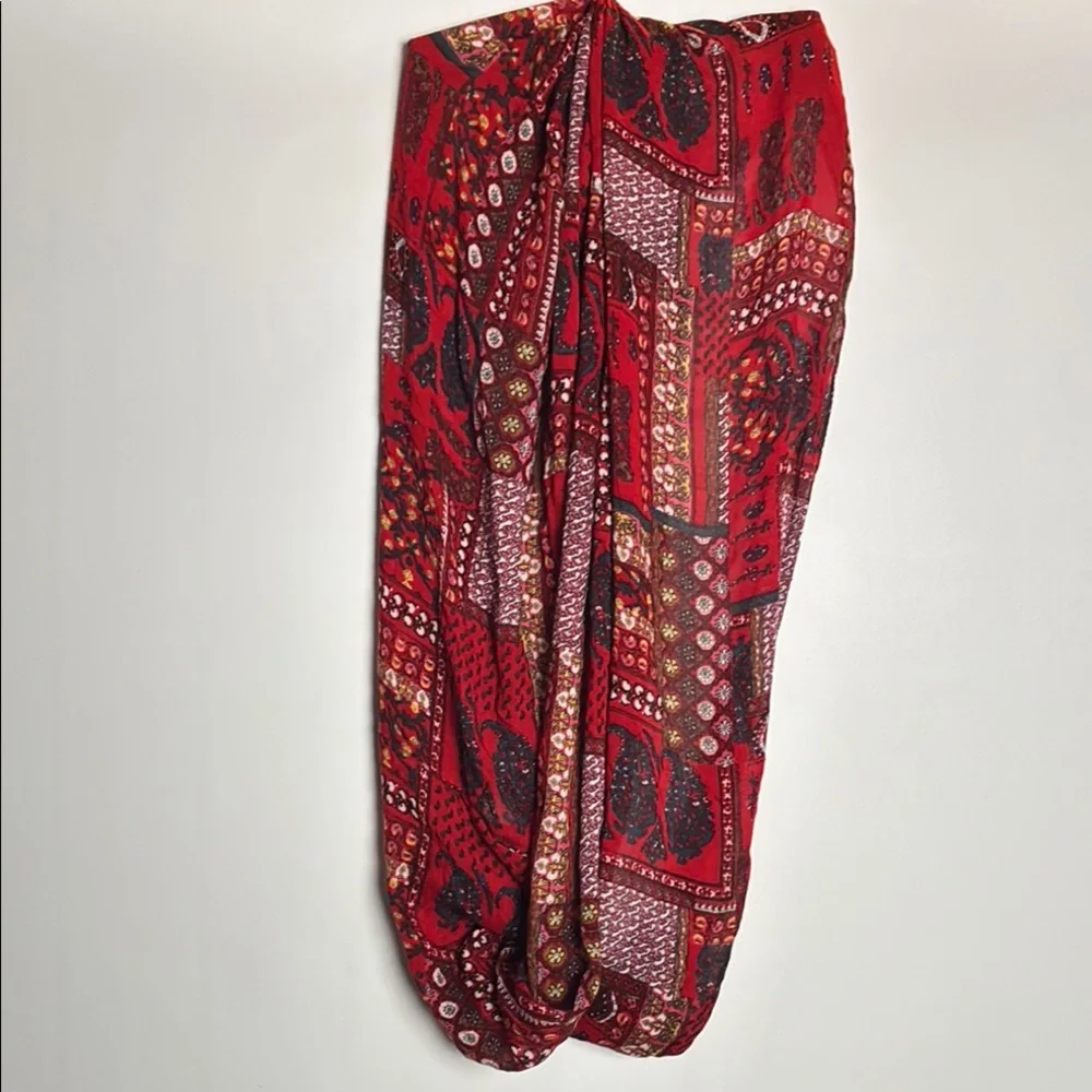 Lulu Rayon Red Patterned Infinity Scarf